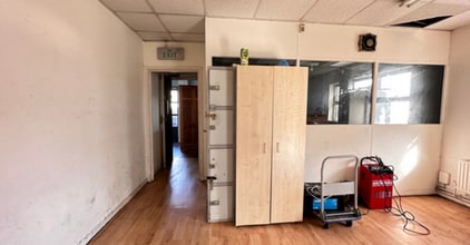 26 Grosvenor way, Londres à louer Photo intérieure- Image 2 de 3