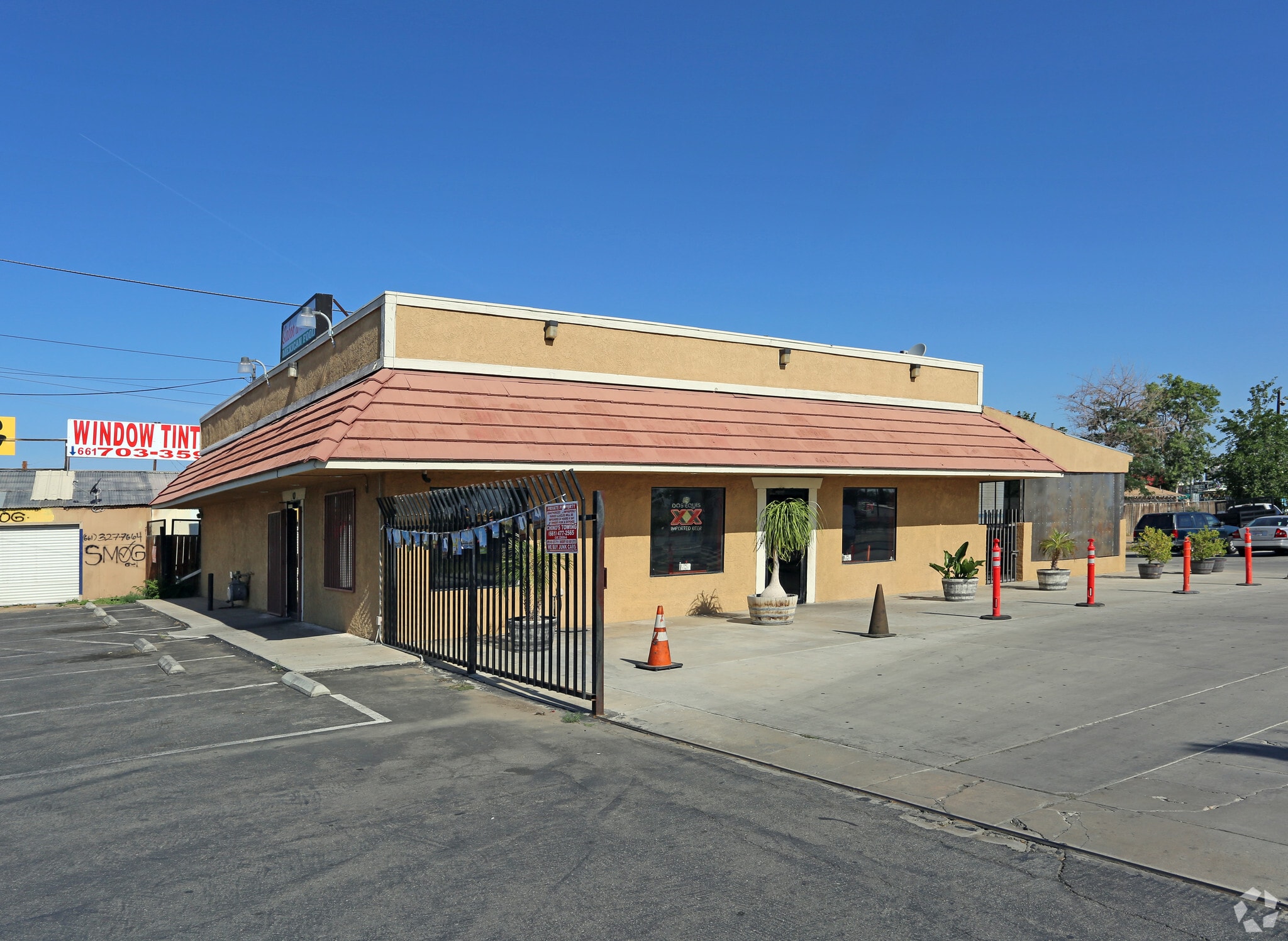 2112 E California Ave, Bakersfield, CA for sale Primary Photo- Image 1 of 57