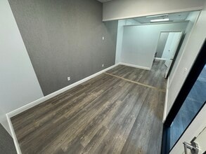 2121 S Hiawasee Rd, Orlando, FL à louer Photo intérieure- Image 1 de 10