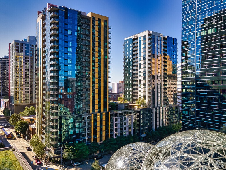 2121 6th Ave, Seattle, WA for lease - Building Photo - Image 1 of 10