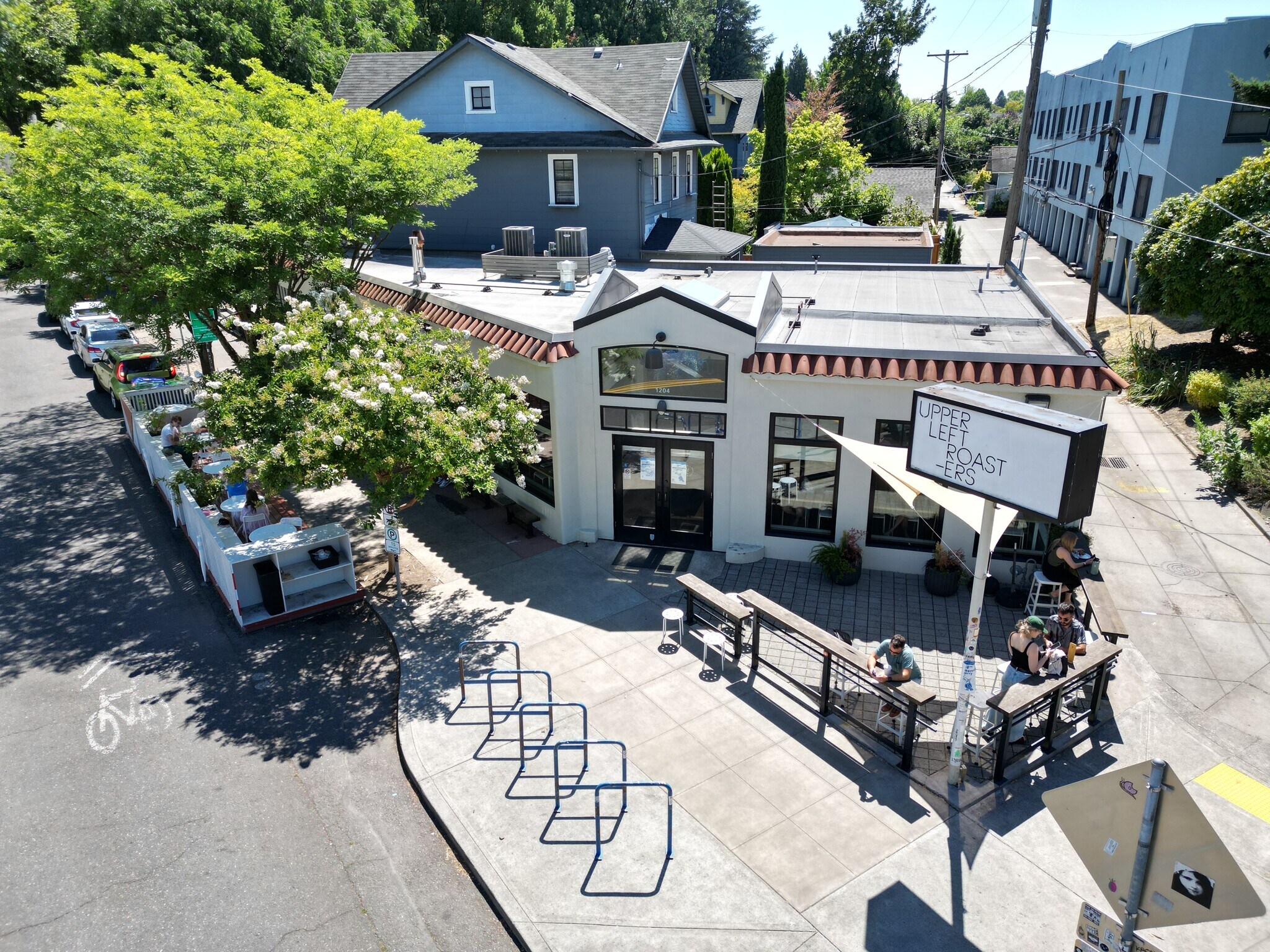 1204 SE Clay St, Portland, OR for sale Primary Photo- Image 1 of 1