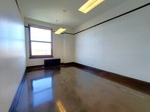 275 4th St E, Saint Paul, MN à louer Photo intérieure- Image 1 de 3