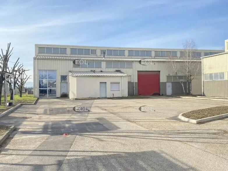 Industrial in Mornant for sale - Building Photo - Image 1 of 6