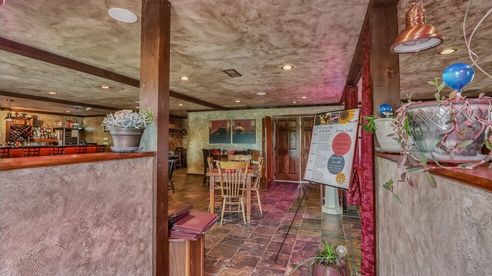 1114 Bluebird rd, Eagle River, WI for sale - Building Photo - Image 3 of 37