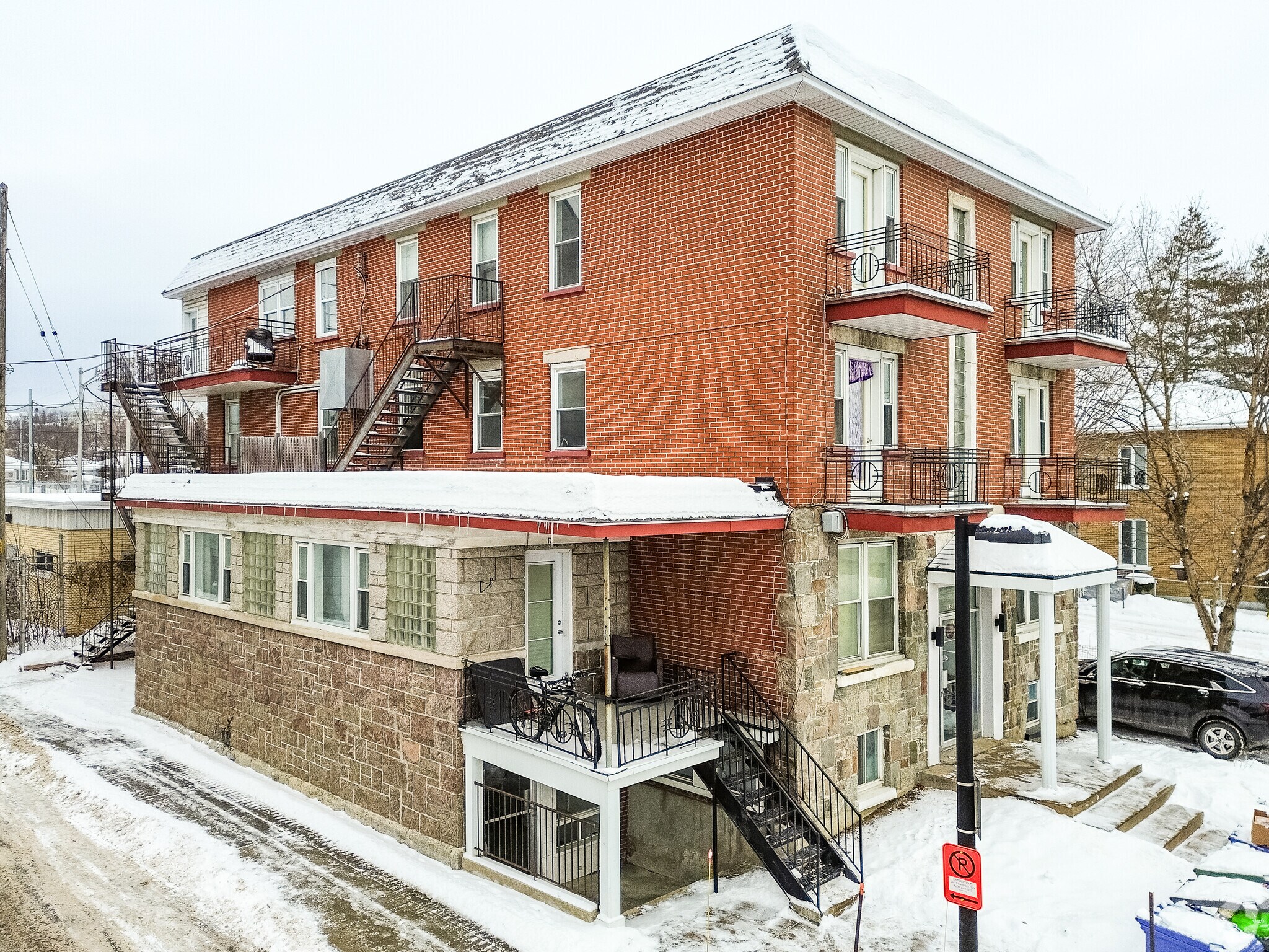 135 47e Rue E, Québec, QC for sale Primary Photo- Image 1 of 1