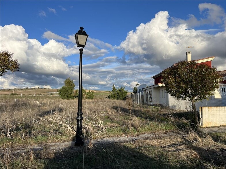 Land in Sanchidrián for sale - Building Photo - Image 2 of 12