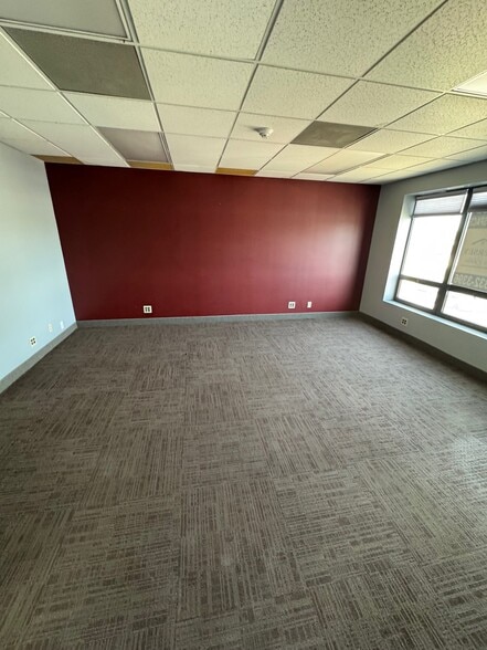 15 Somerset Pl, Clifton, NJ à louer - Photo du bâtiment - Image 3 de 8