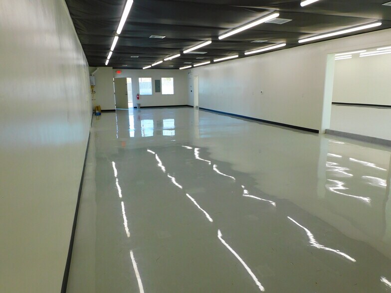 409-413 N Chester Ave, Bakersfield, CA à louer - Photo du bâtiment - Image 3 de 5