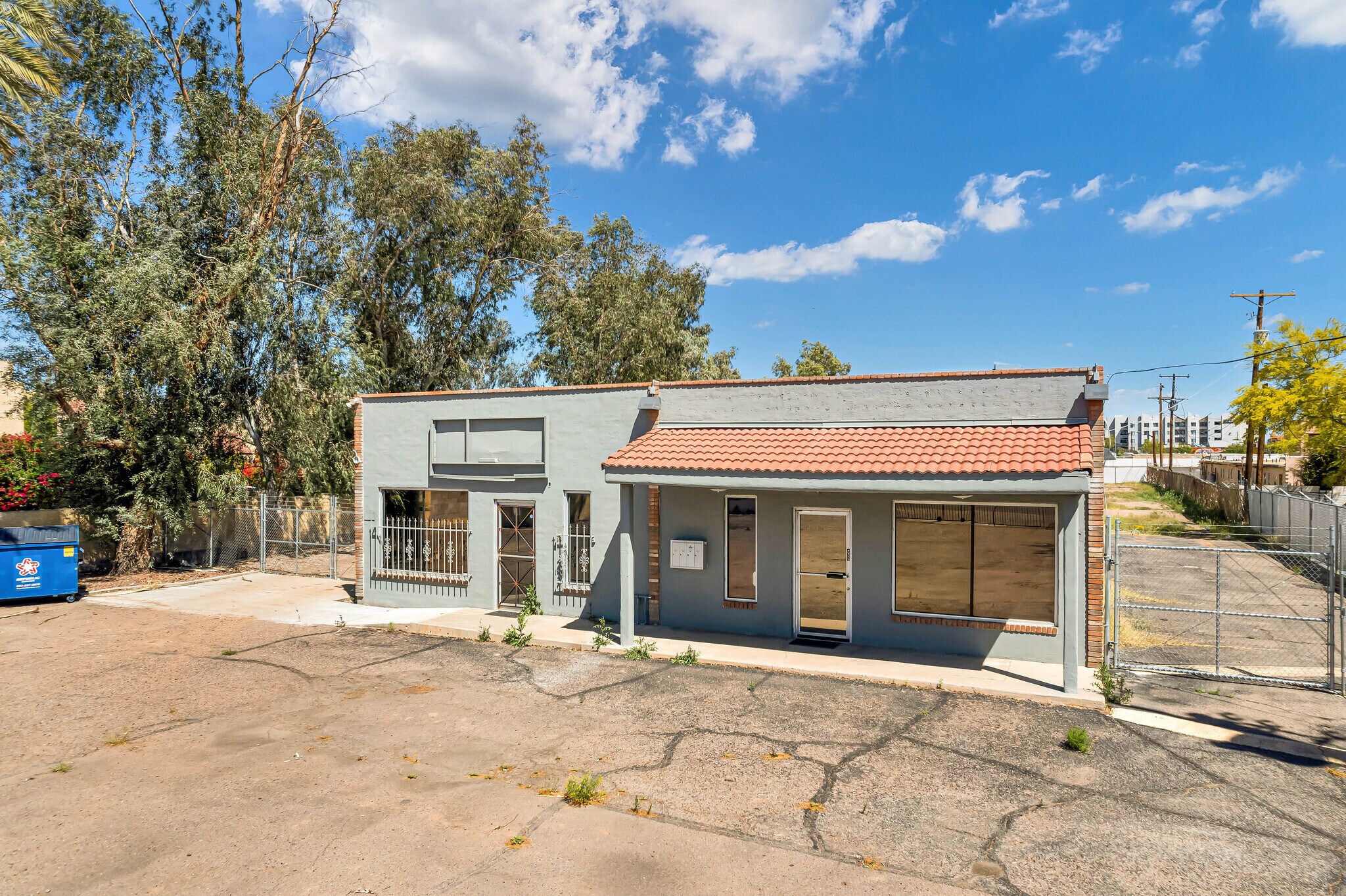 1219 S McClintock Dr, Tempe, AZ à louer Photo du bâtiment- Image 1 de 7