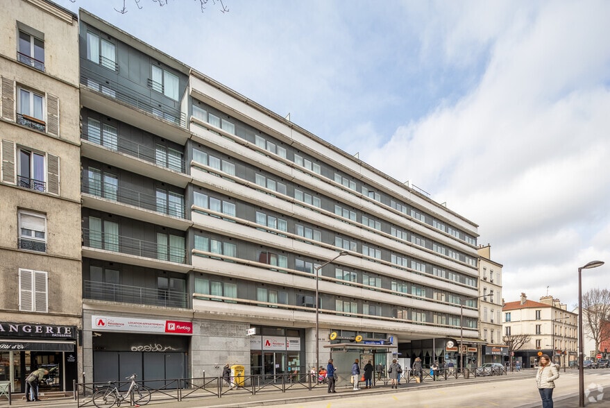 Office in Ivry-sur-Seine for lease - Primary Photo - Image 1 of 6