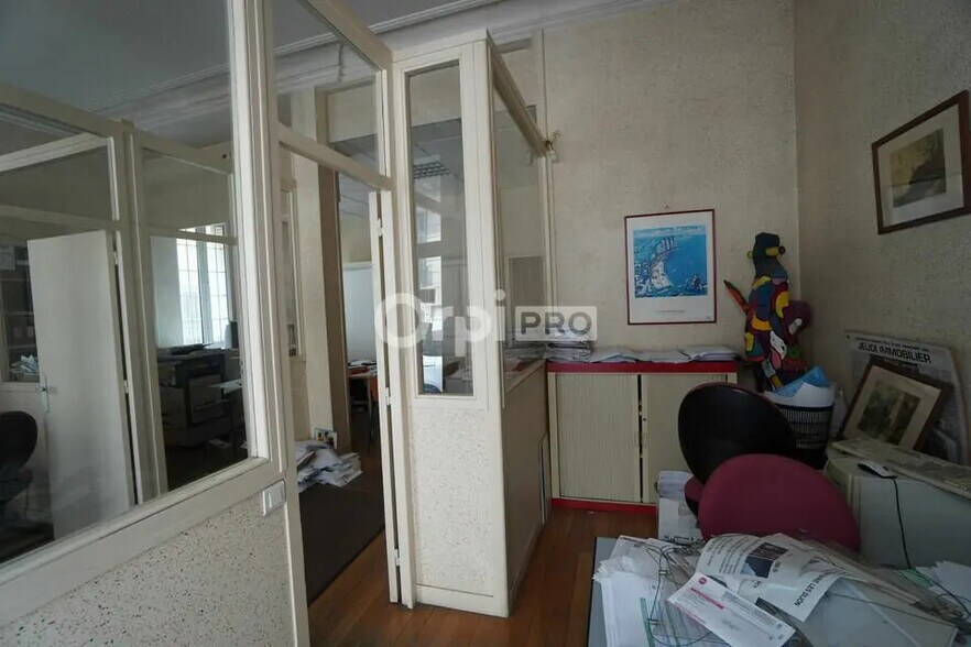 Office in Dijon for lease - Interior Photo - Image 2 of 5