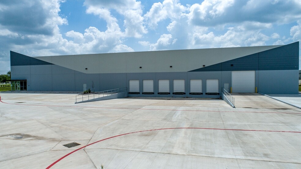 13830 S Gessner Rd, Missouri City, TX à louer - Photo du bâtiment - Image 2 de 8