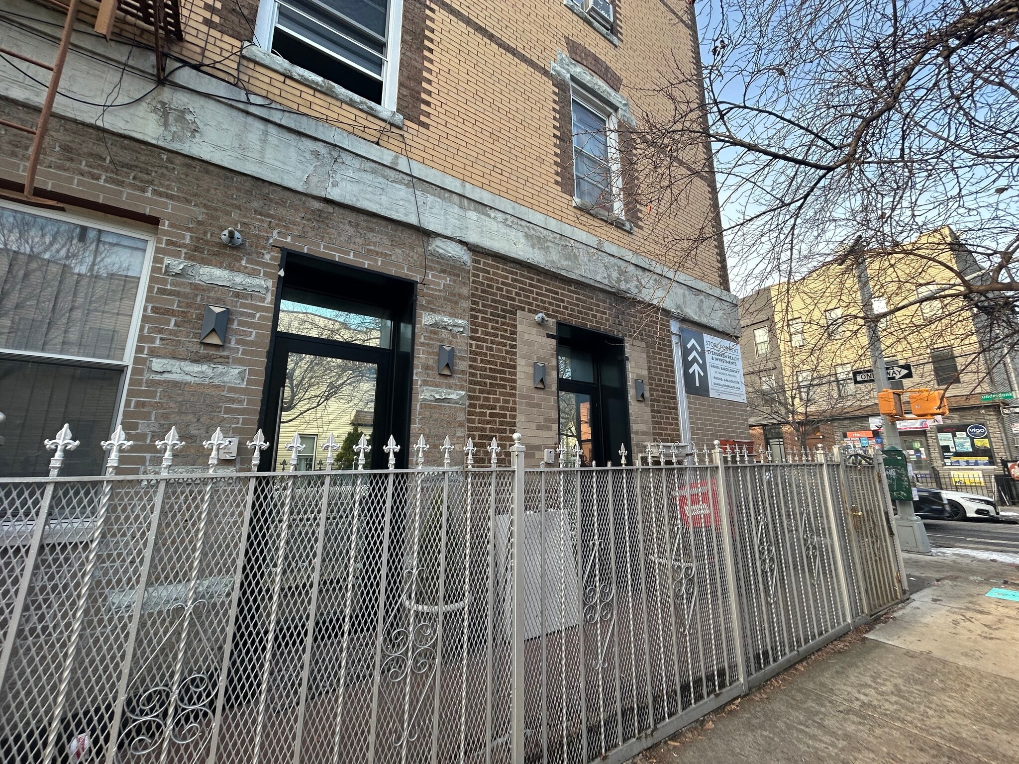 590 Onderdonk Ave, Ridgewood, NY à louer Photo intérieure- Image 1 de 11