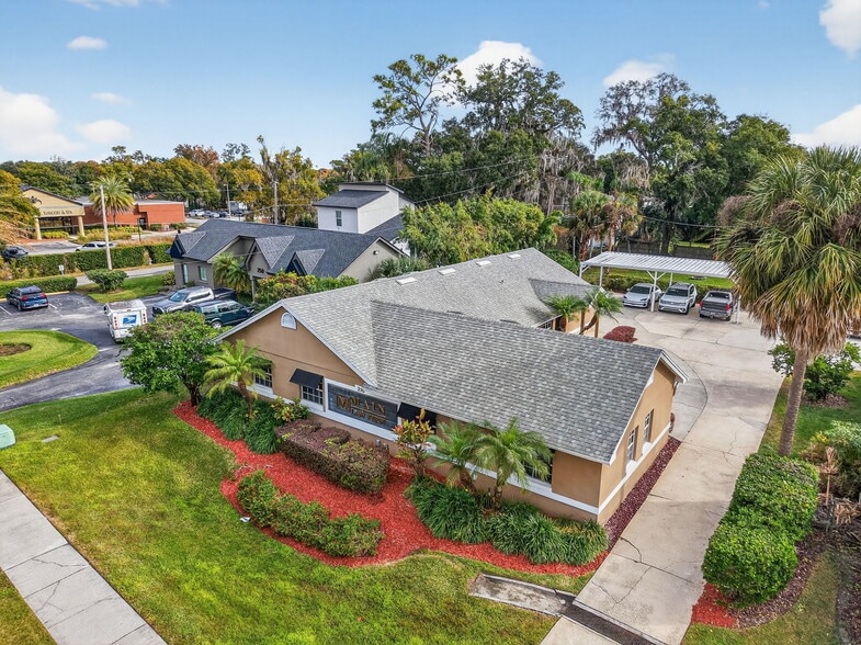 210 N Wymore Rd, Winter Park, FL à vendre - Photo du bâtiment - Image 2 de 22