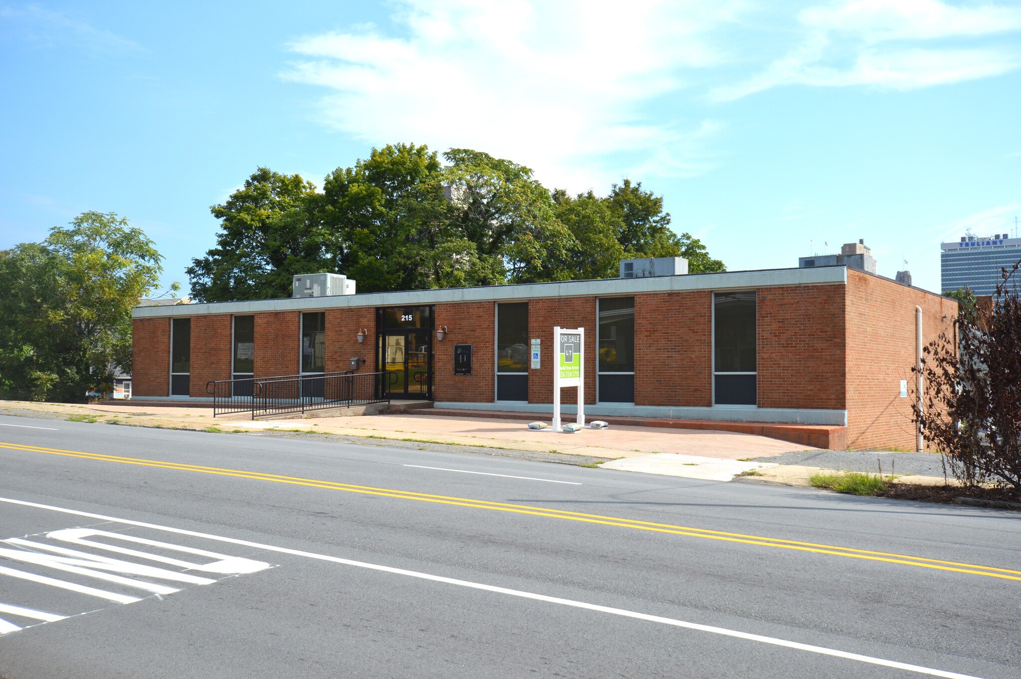 215 N Broad St, Winston-Salem, NC for sale Building Photo- Image 1 of 7