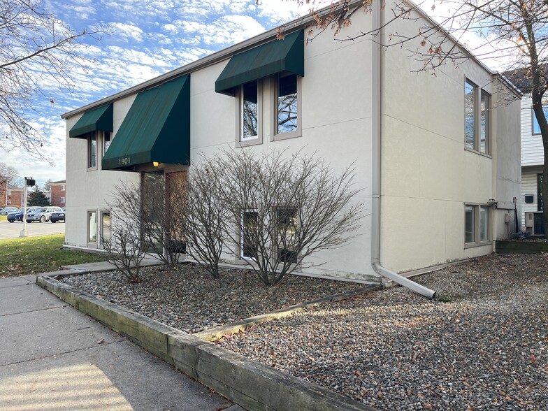 1901 Pauline Blvd, Ann Arbor, MI for lease - Building Photo - Image 2 of 3