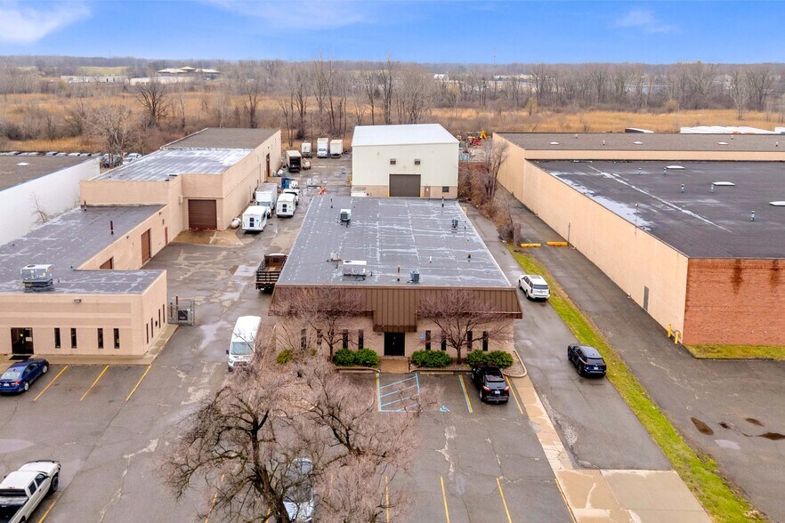 25465 Brest Rd, Taylor, MI for sale - Building Photo - Image 2 of 7