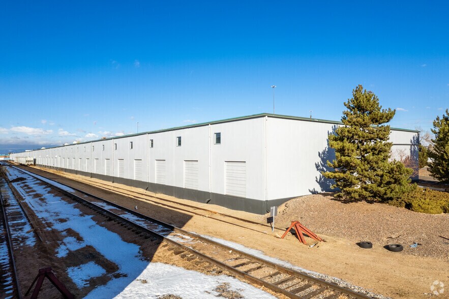 12650 E 33rd Ave, Aurora, CO à louer - Photo du bâtiment - Image 2 de 8