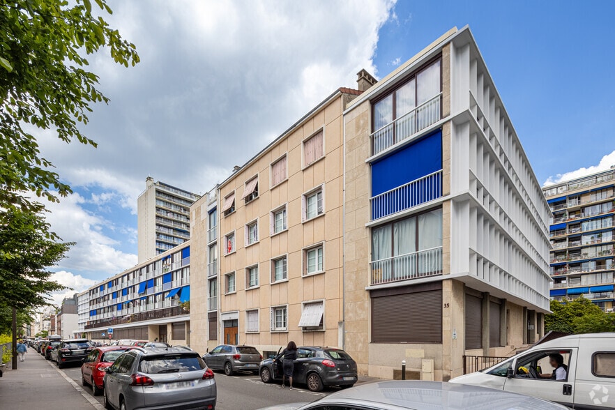31 Rue Des Longs Prés, Boulogne-Billancourt for lease - Building Photo - Image 3 of 3