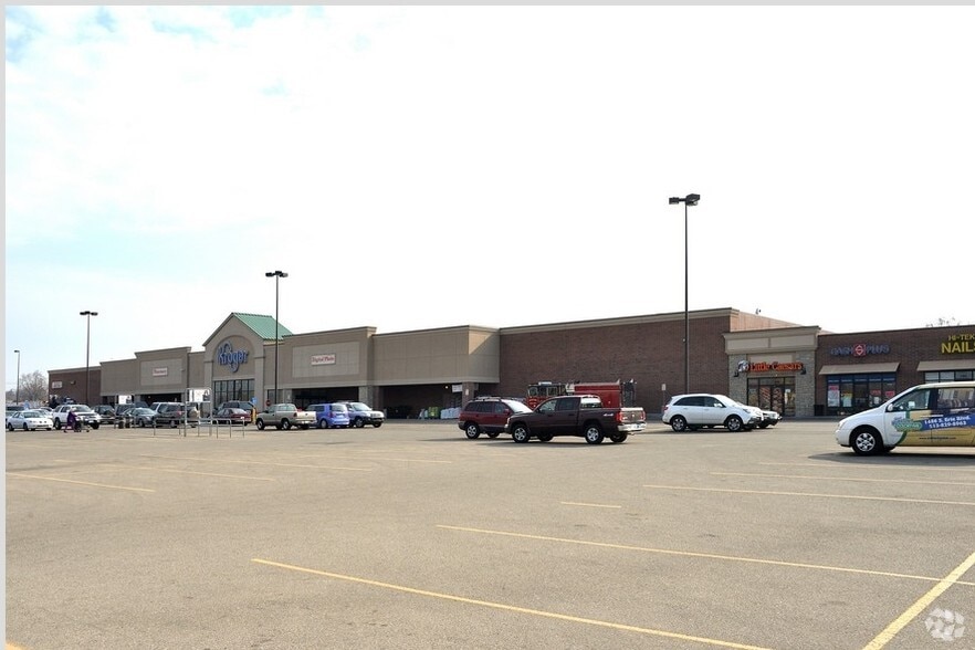 1450-1496 S Erie Blvd, Hamilton, OH for lease - Primary Photo - Image 2 of 4