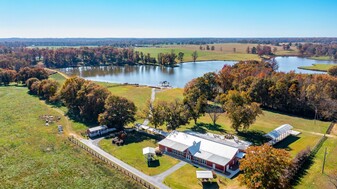 475 Brent Rd, Barnesville GA - Dépanneur