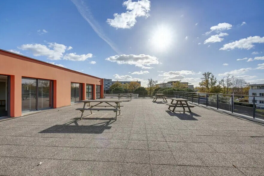 Bureau dans Mérignac à louer - Photo du bâtiment - Image 1 de 13