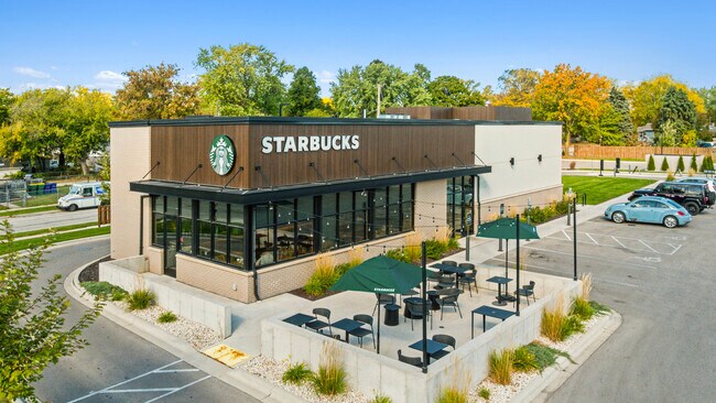 More details for 1567 Mason St, Green Bay, WI - Retail for Sale