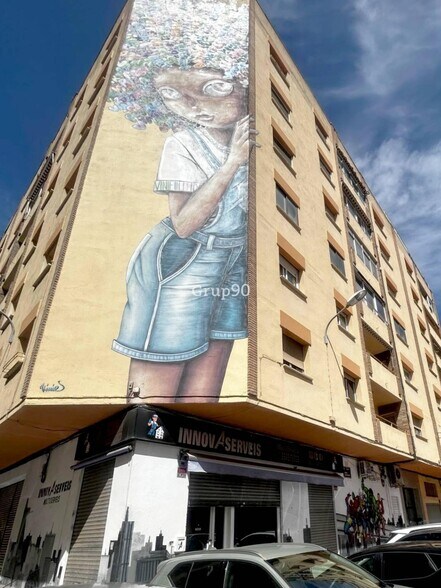 Immeuble residentiel dans Lleida, Lérida à vendre - Photo du bâtiment - Image 3 de 3