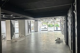 30-34 Chiswick High Rd, Londres à louer Photo intérieure- Image 2 de 8