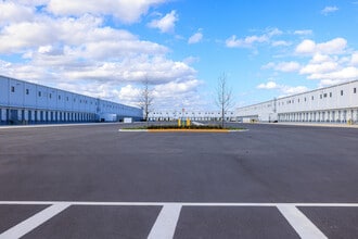 9876 Air Commerce Pky, Orlando, FL for lease Interior Photo- Image 1 of 5