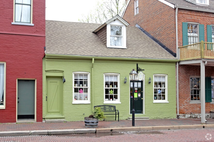 612 S Main St, Saint Charles, MO à louer - Photo du bâtiment - Image 3 de 12