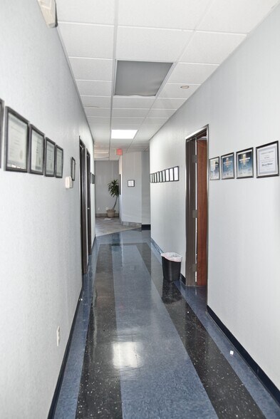 3040 E Meadows Blvd, Mesquite, TX à vendre - Photo intérieure - Image 3 de 19