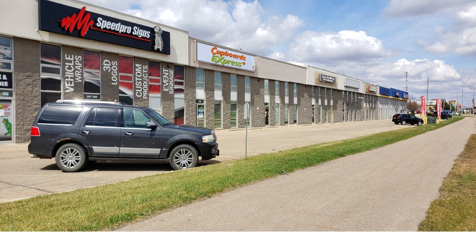 6660 Taylor Dr, Red Deer, AB for lease - Building Photo - Image 3 of 7