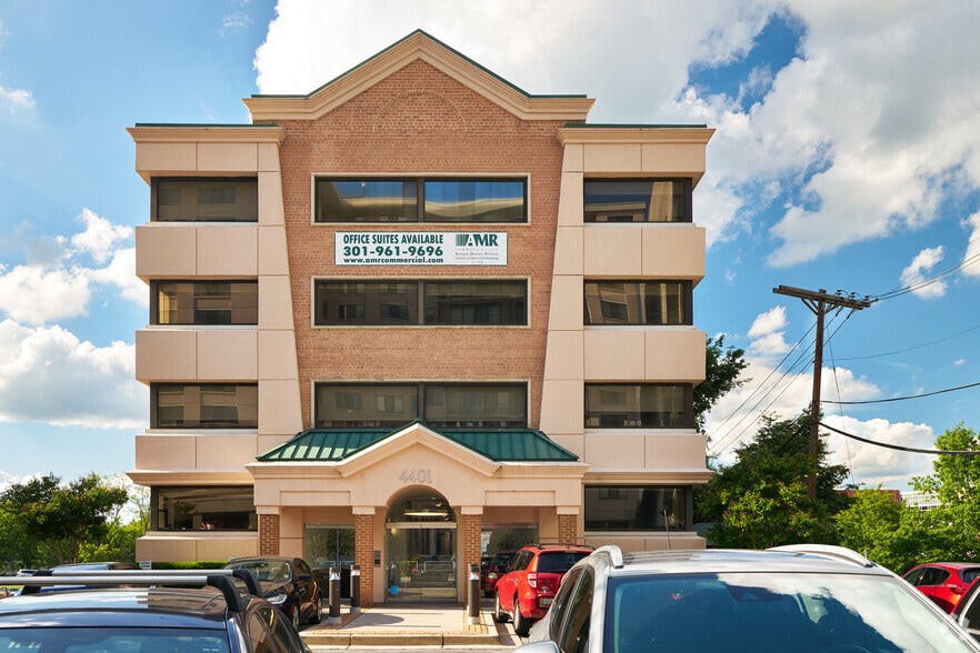 4401 East-West Hwy, Bethesda, MD for lease - Building Photo - Image 2 of 4