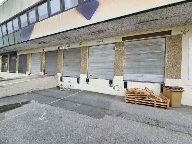 Industrial in Vitry-sur-Seine for lease - Building Photo - Image 1 of 7