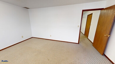 7510 Market St, Youngstown, OH à louer Photo intérieure- Image 1 de 4