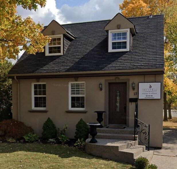 15 Pearl St, Mississauga, ON à vendre - Photo principale - Image 1 de 1