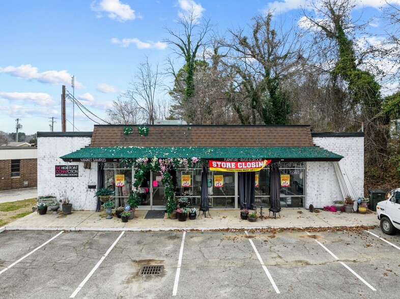 109 E Main St, Jamestown, NC for sale - Building Photo - Image 1 of 1