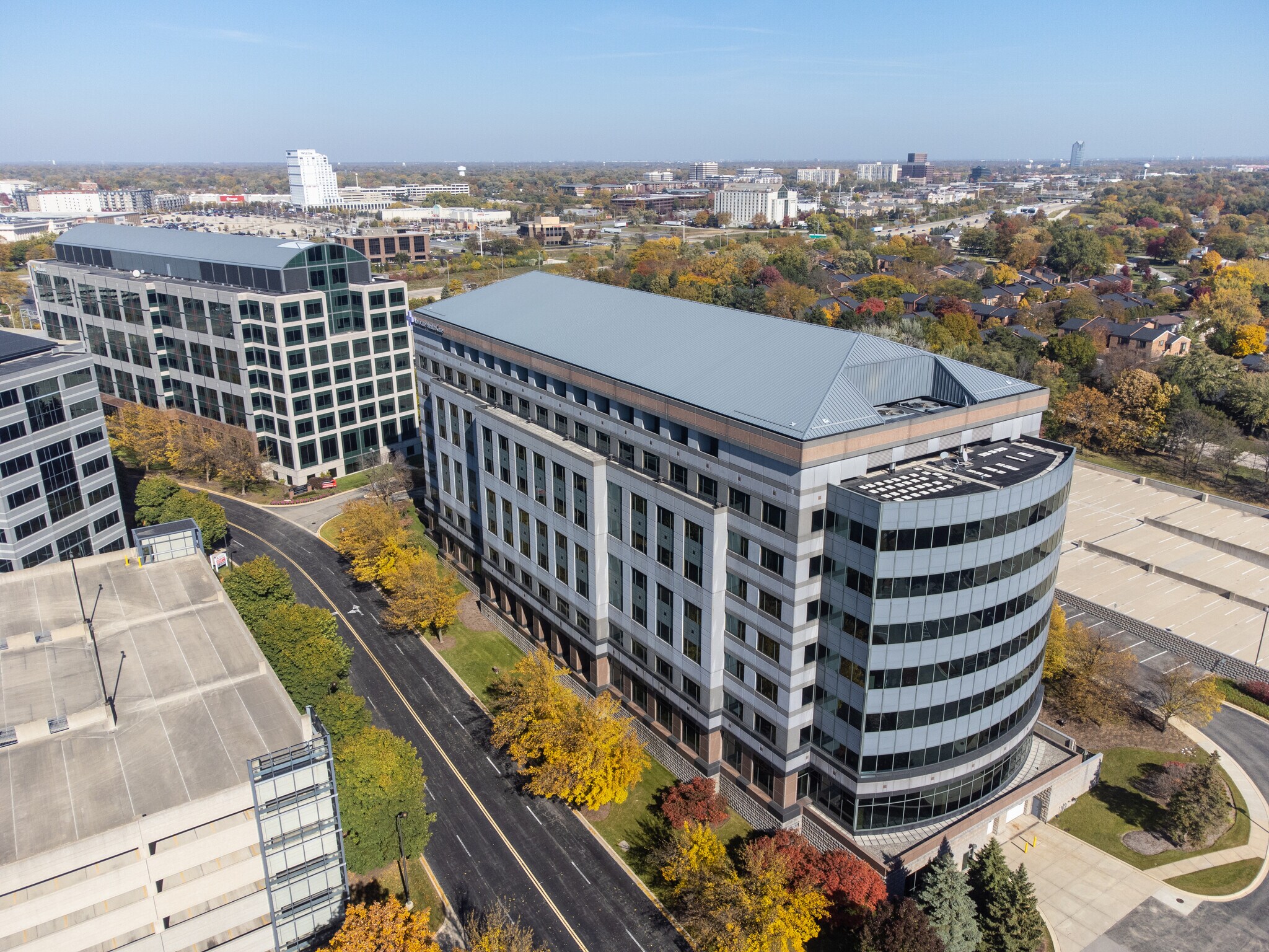 3075 Highland Pky, Downers Grove, IL for lease Primary Photo- Image 1 of 9