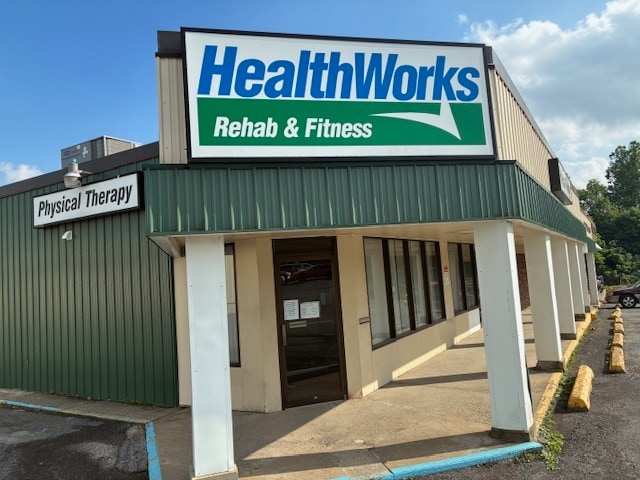 1228 Country Club Rd, Fairmont, WV for lease Building Photo- Image 1 of 16