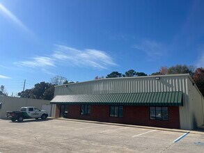 220 Commerce Pky, Pelham, AL à louer Photo intérieure- Image 1 de 3