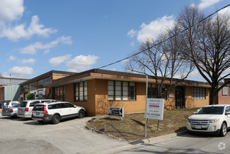 More details for 89 Research Rd, Toronto, ON - Industrial for Sale