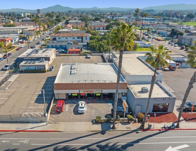 389 Broadway, Chula Vista, CA à vendre - Photo du bâtiment - Image 3 de 6