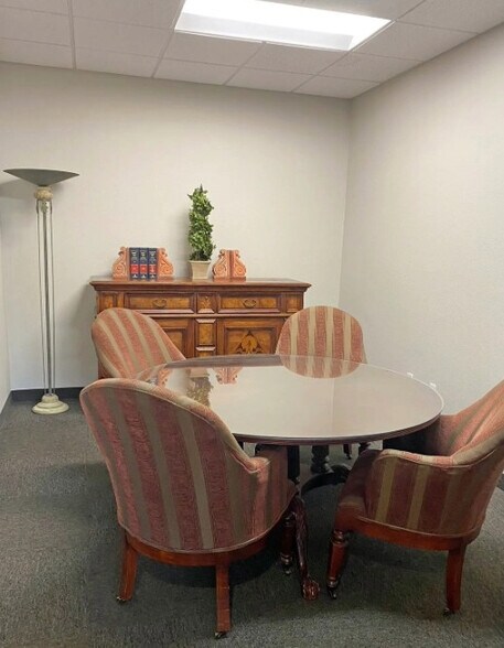 525 E Sybelia Ave, Maitland, FL à louer - Photo intérieure - Image 2 de 2