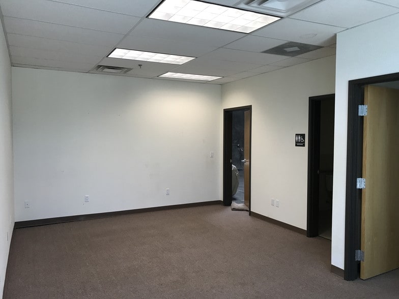 2222 Park Pl, Minden, NV for sale - Building Photo - Image 2 of 42