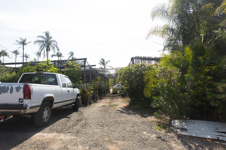 3129 Reche Rd, Fallbrook, CA à vendre - Photo du bâtiment - Image 3 de 37