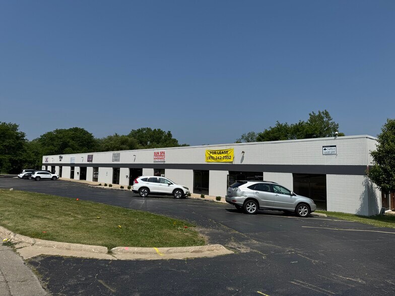 250-278 Phelps Ave, Rockford, IL for lease - Building Photo - Image 3 of 5