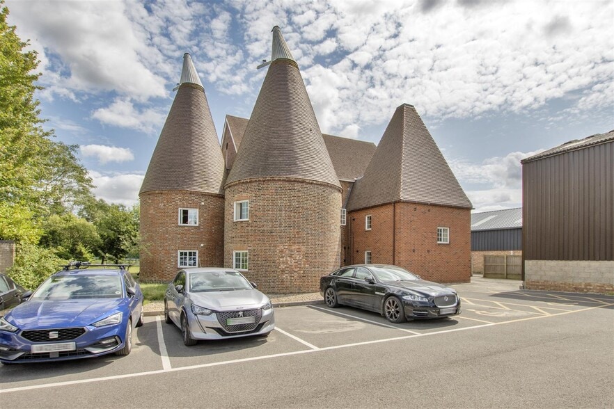 Whetsted Rd, Five Oak Green for lease - Building Photo - Image 2 of 4