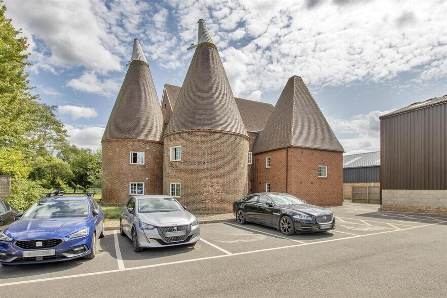 Whetsted Rd, Five Oak Green à louer - Photo du bâtiment - Image 2 de 4