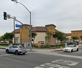 13727 Garfield Ave, Paramount, CA à louer Photo du bâtiment- Image 1 de 6